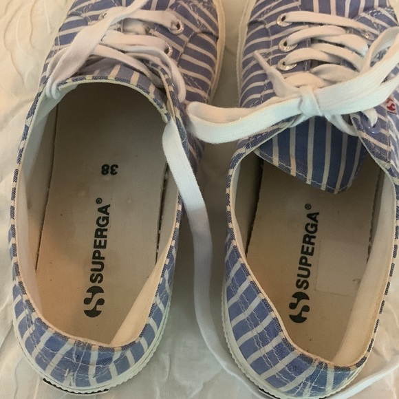 Superga blue and white sneaker size 38 or 7.5 M great used condition clean - Picture 4 of 7